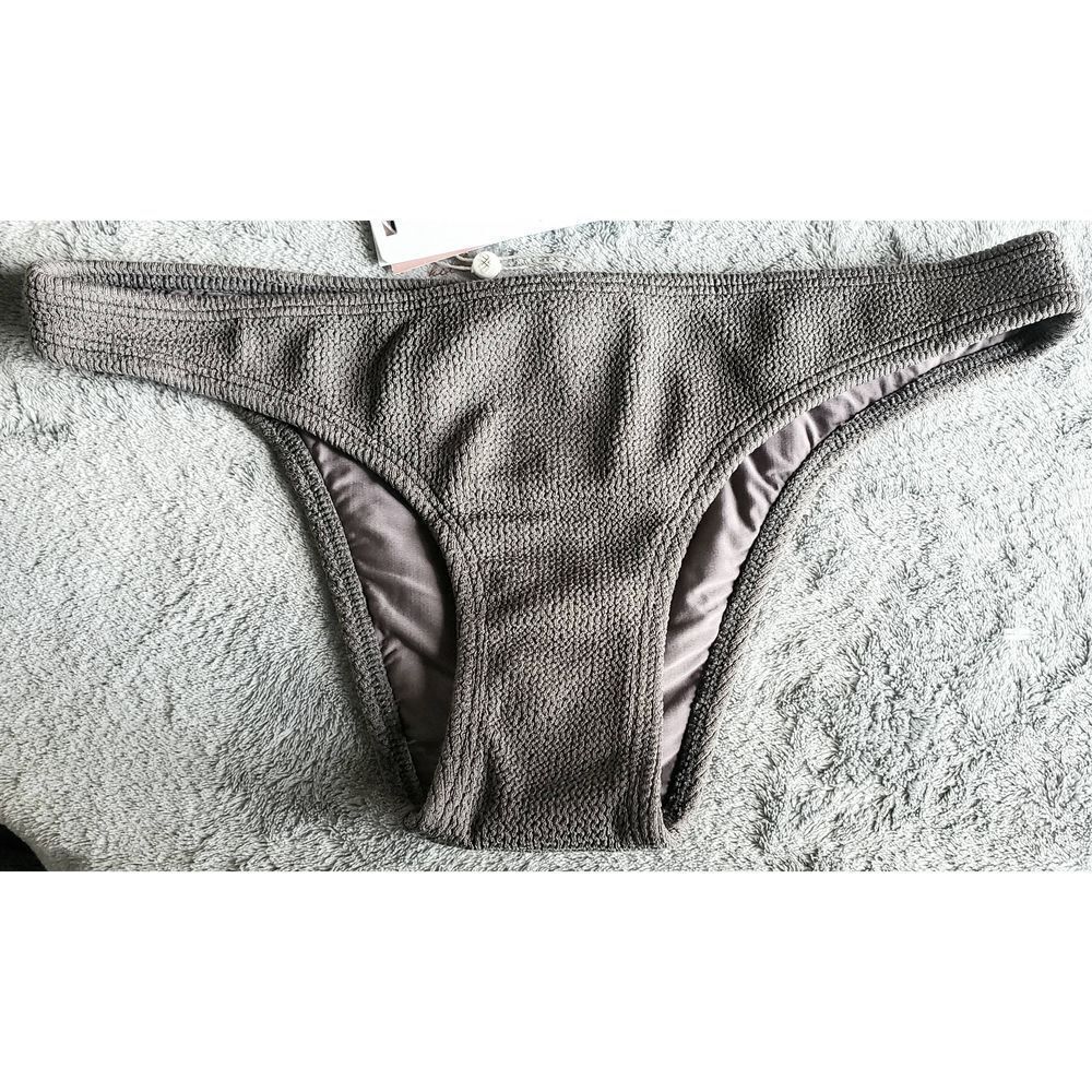 PILYQ SAND REEF -REEF TEENY NWT BIKINI BOTTOM SIZE M
